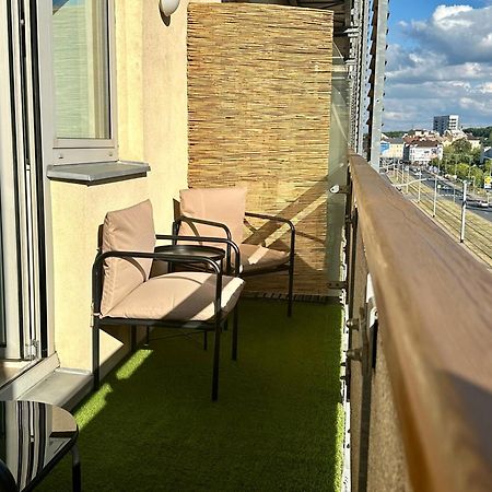 Apartment Ceskomoravska - O2 Arena Praga Exterior foto